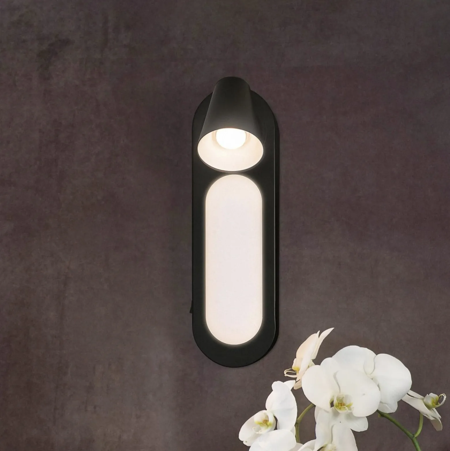 LEDVANCE LED-seinävalaisin Neptune, 1 spotti, kytkin, musta
