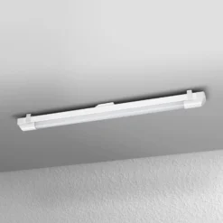LEDVANCE Power Batten LED-kattovalaisin 60cm 4,000K
