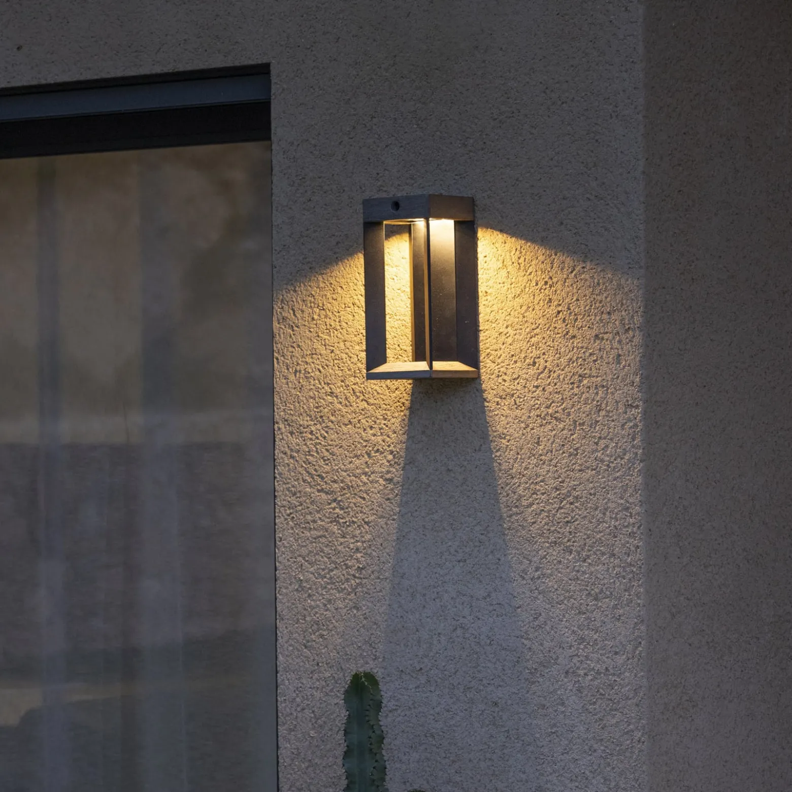 Les Jardins LED-aurinkokäyttöinen seinävalaisin Teckalu, harmaa/musta