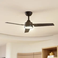 Lindby Aerallo LED-kattotuuletin, musta, CCT, hiljainen