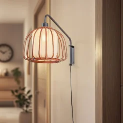 Lindby Davella-seinävalaisin, Ø 26 cm, musta, bambu, tekstiili