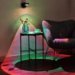 Lindby Edonita -LED-seinävalaisin tehostevalolla
