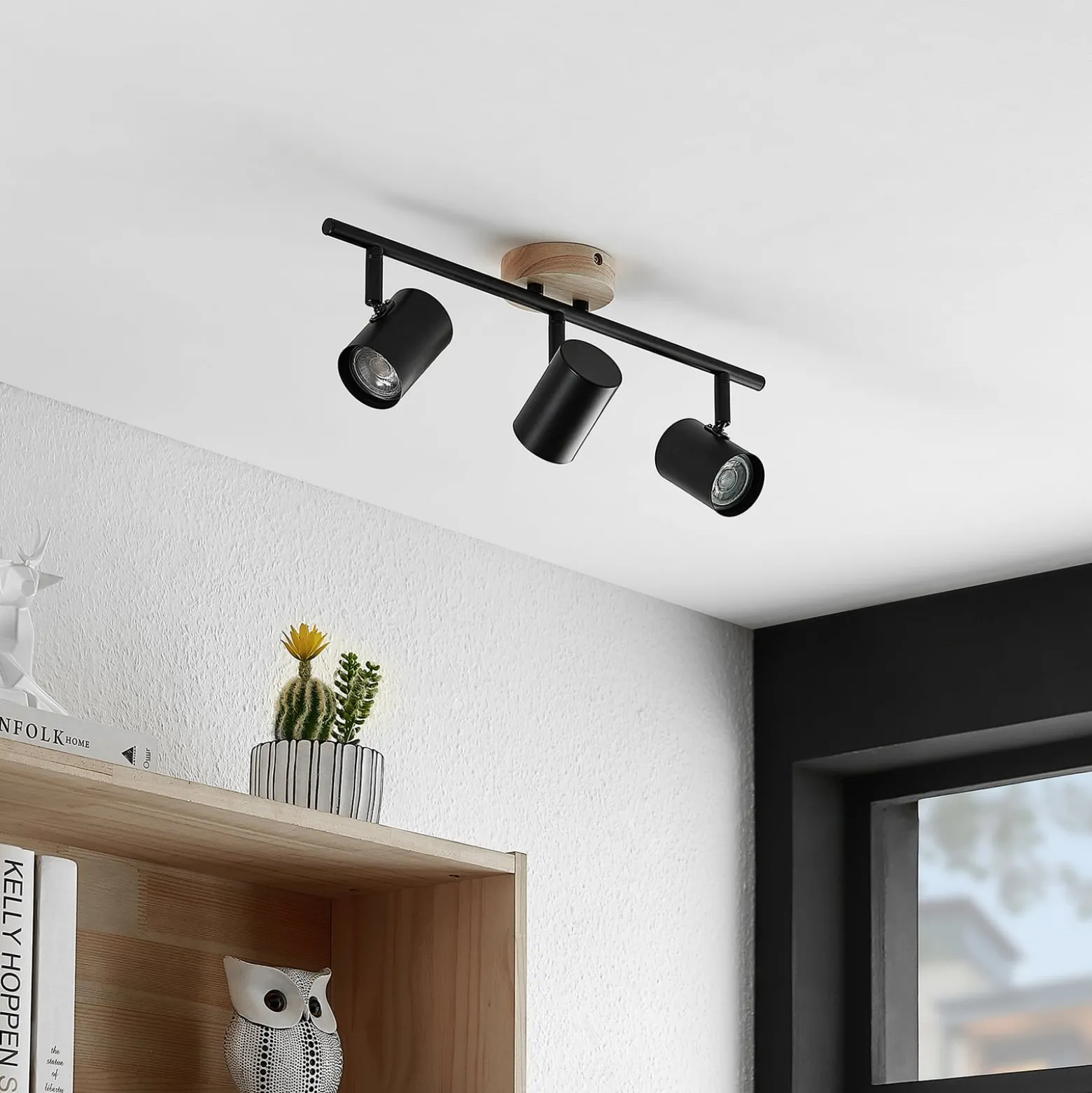 Lindby kattovalaisin Xiomara, 3-valo, 68 cm pitkä, puuta