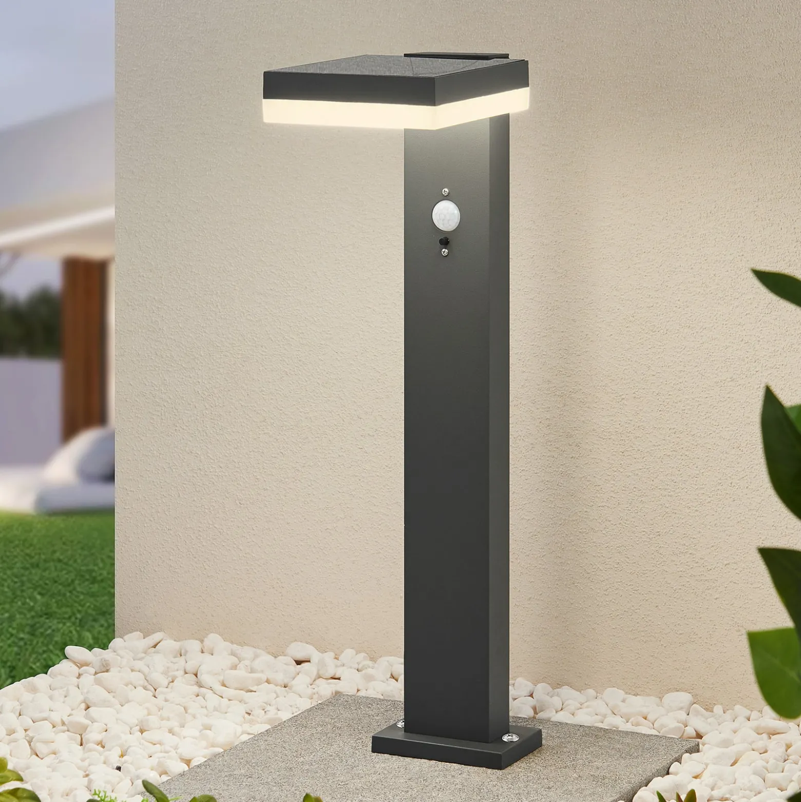 Lindby Laira -LED-aurinko-pollarivalaisin, 50 cm