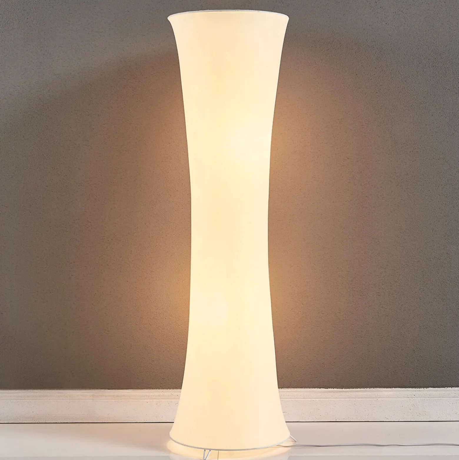 Lindby lattiavalaisin Liana, korkeus 123 cm, valkoinen, tekstiili