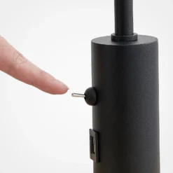 Lindby lattiavalaisin Zinia, musta, hylly, USB-liitäntä