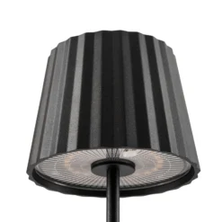 Lindby LED-akkukäyttöinen pöytävalaisin Esali, musta, metalli, IP65