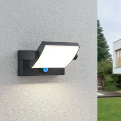 Lindby LED-aurinkokäyttöinen seinävalaisin Sherin, antrasiitti, liiketunnistin,