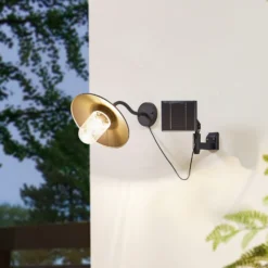 Lindby LED-aurinkoseinävalaisin Virane, musta, alumiini