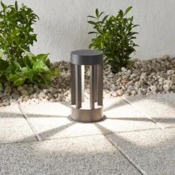 Lindby LED-jalustavalaisin Jordis, 22 cm, antrasiitti, alumiini