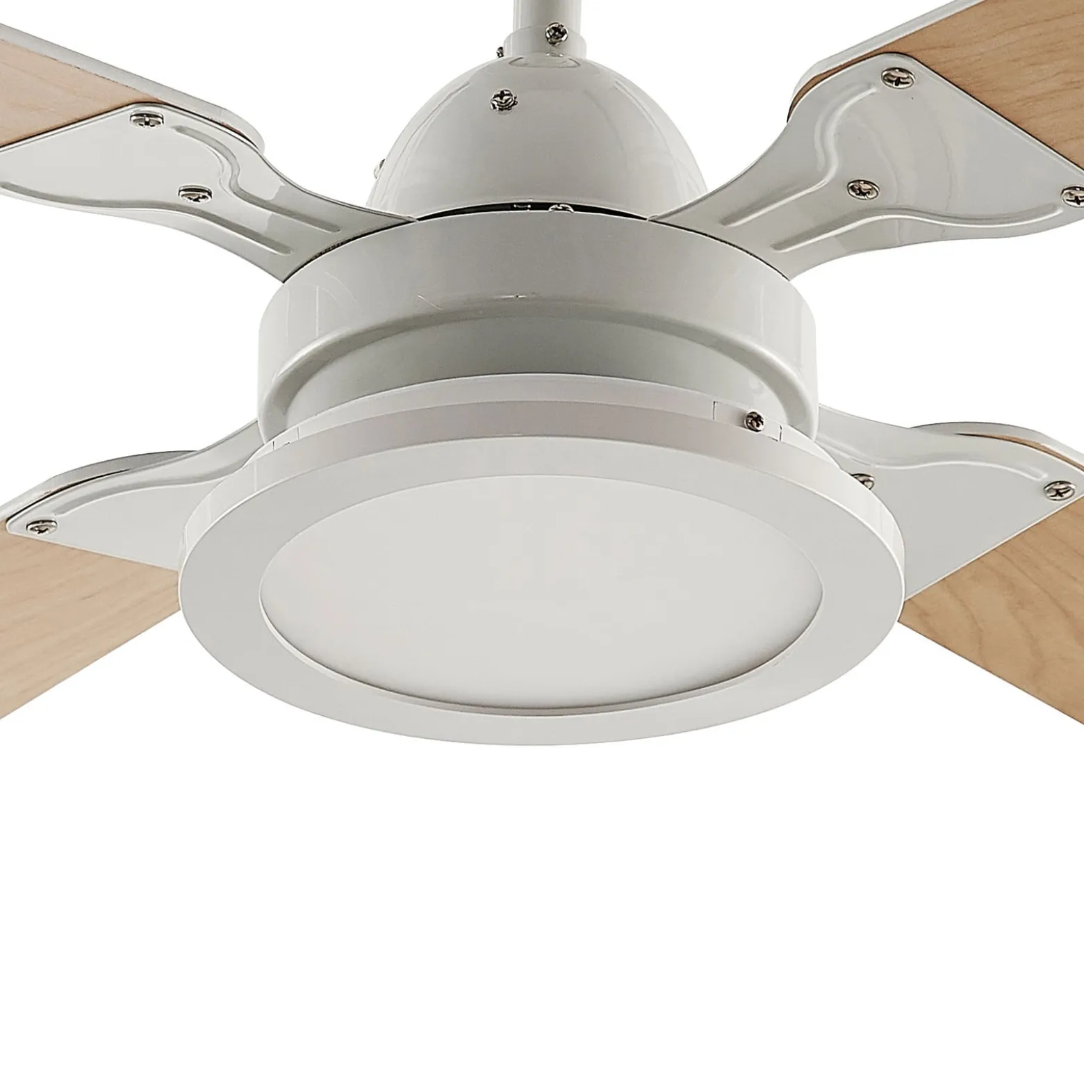 Lindby LED-kattotuuletin Tedric, valkoinen, hiljainen, Ø 133 cm