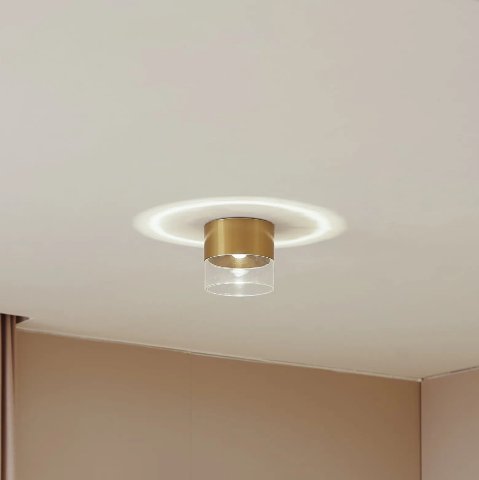 Lindby LED-kattovalaisin Dalila, kultainen, Ø 10 cm, alumiinia