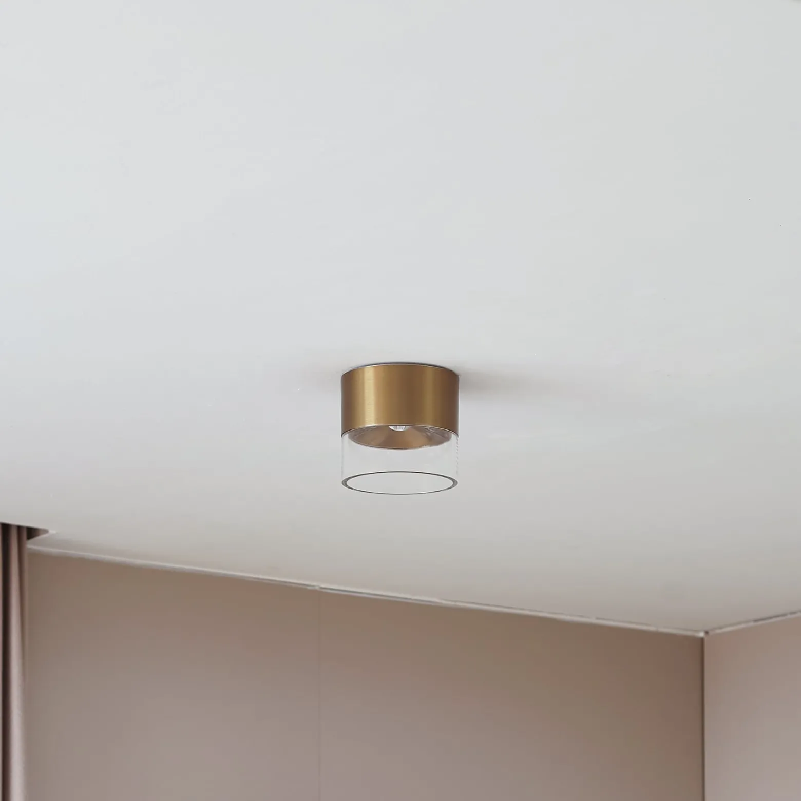 Lindby LED-kattovalaisin Dalila, kultainen, Ø 10 cm, alumiinia