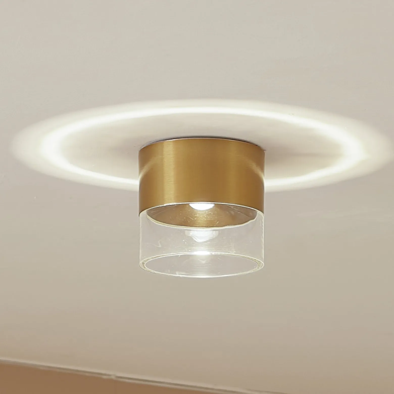 Lindby LED-kattovalaisin Dalila, kultainen, Ø 10 cm, alumiinia