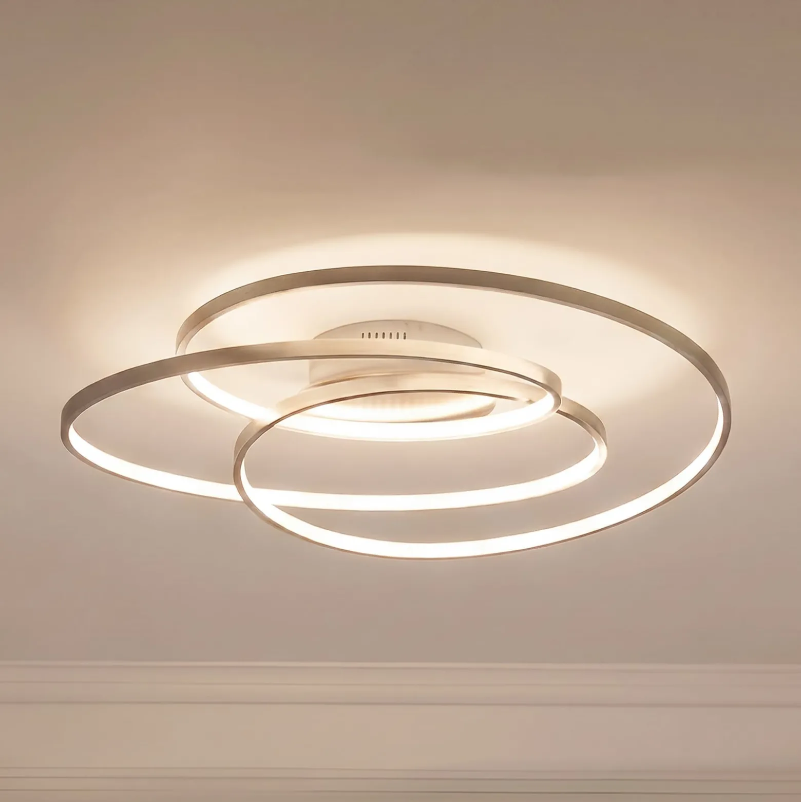 Lindby LED-kattovalaisin Joline, Ø 60 cm, nikkelin värinen, metallia