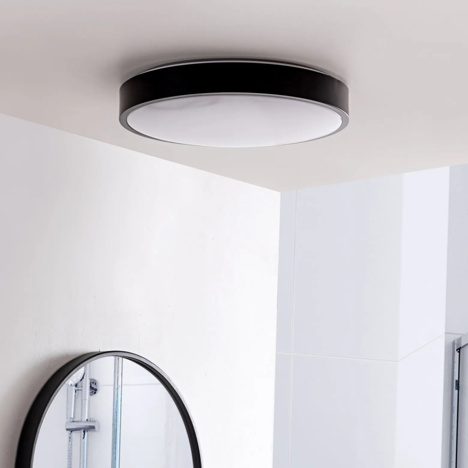 Lindby LED-kattovalaisin Medon, Ø 38 cm, musta, IP44, metallia