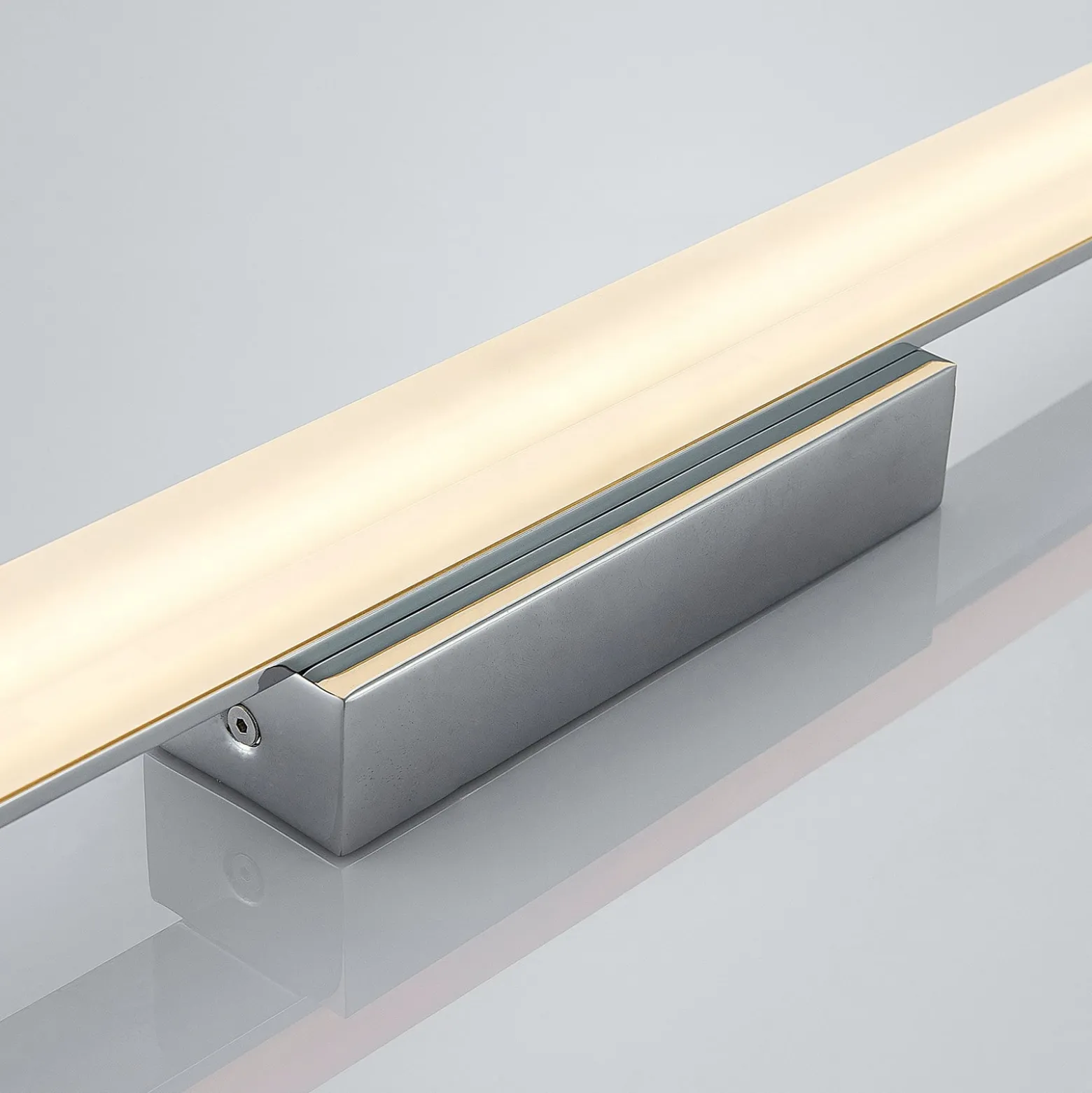 Lindby LED kylpyhuoneen kattovalaisin Levke, 100 cm, himmennettävä, IP44