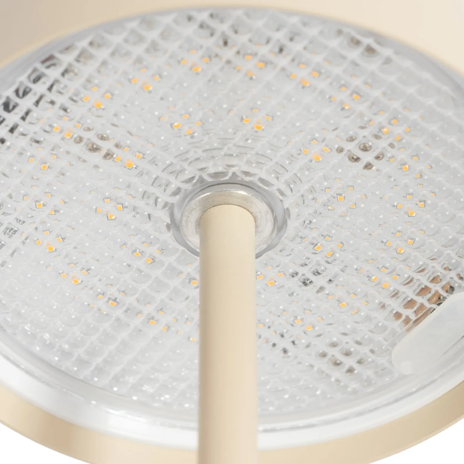 Lindby LED ladattava pöytävalaisin Janea CUBE, beige, metallia
