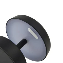 Lindby LED-ladattava pöytävalaisin Nalani, 10 cm korkea, IP44, himmennettävissä