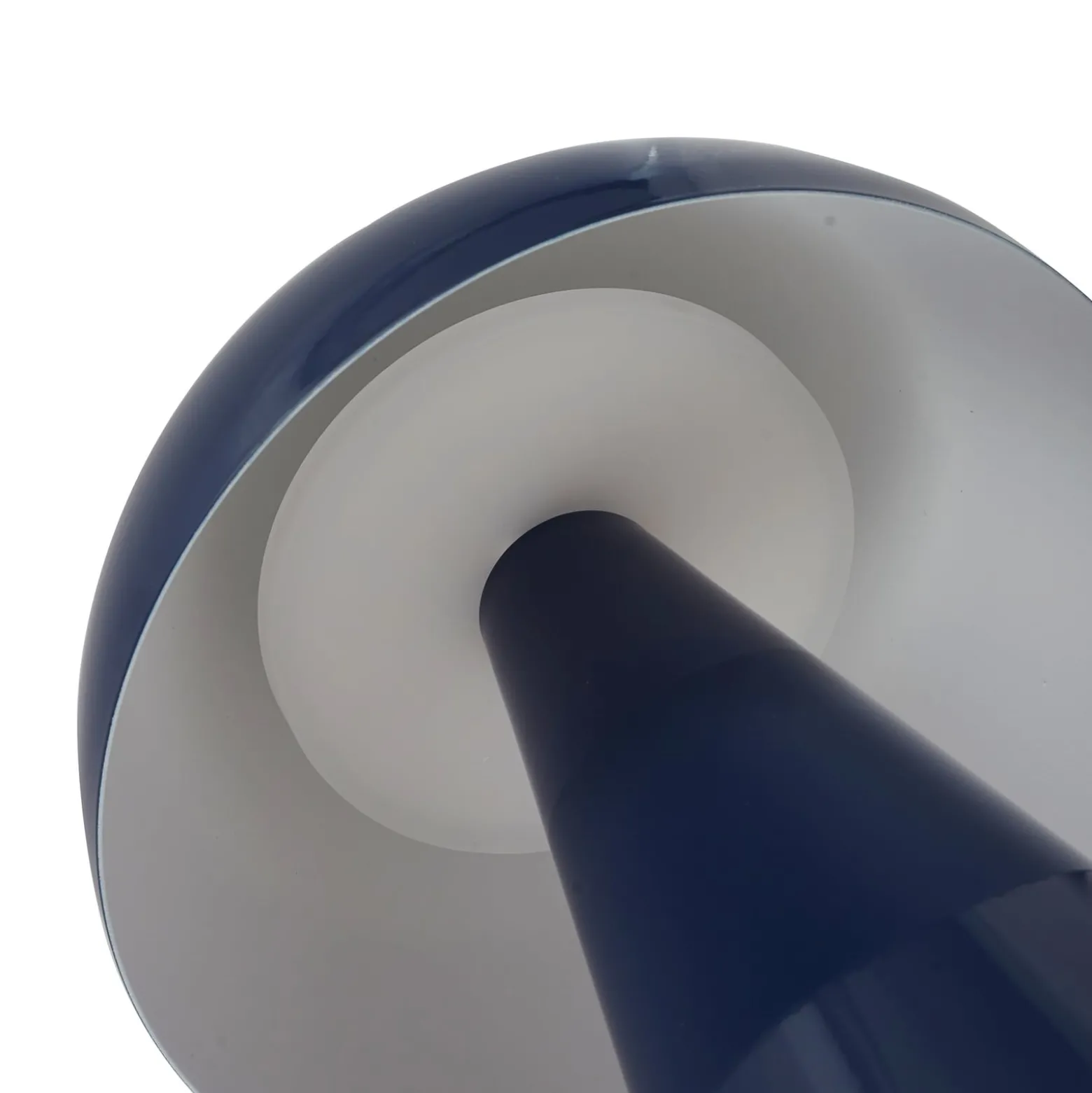 Lindby LED-ladattava pöytävalaisin Nevijo, sininen, Ø20cm, USB, himmennin