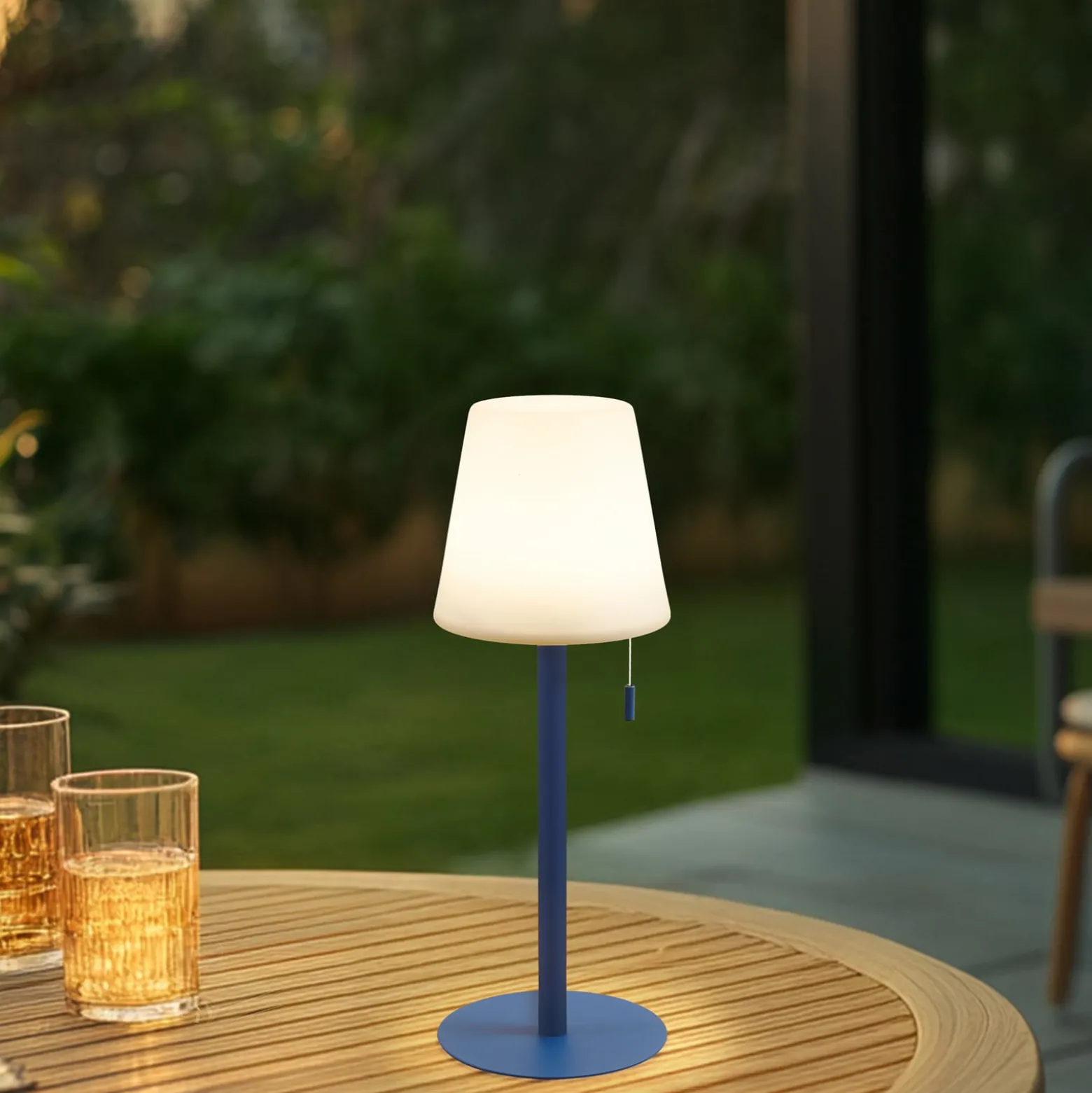 Lindby LED-ladattava valaisin Azalea sininen alumiini CCT korkeussäädettävä