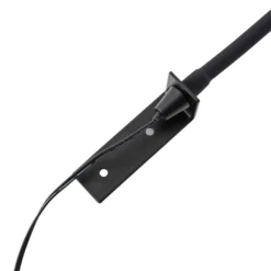 Lindby LED-lukuvalaisin Flexola, musta, kulmikas, pistotulppa
