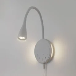 Lindby LED-lukuvalaisin Zayna, valkoinen, CCT, USB, himmennettävä, ajastin