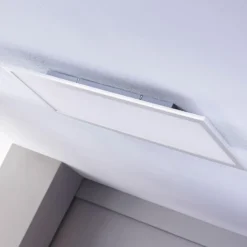 Lindby LED-paneeli Livel, 4000K, 120cm x 30cm, hopea, metallia