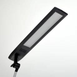 Lindby LED-pöytävalaisin Felipe, musta, kiinnitettävä jalka