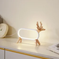 Lindby LED-pöytävalaisin Hirvi, valkoinen, puu, 31 cm, CCT, himmennettävä