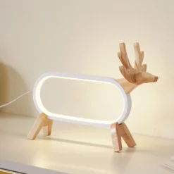 Lindby LED-pöytävalaisin Hirvi, valkoinen, puu, 31 cm, CCT, himmennettävä