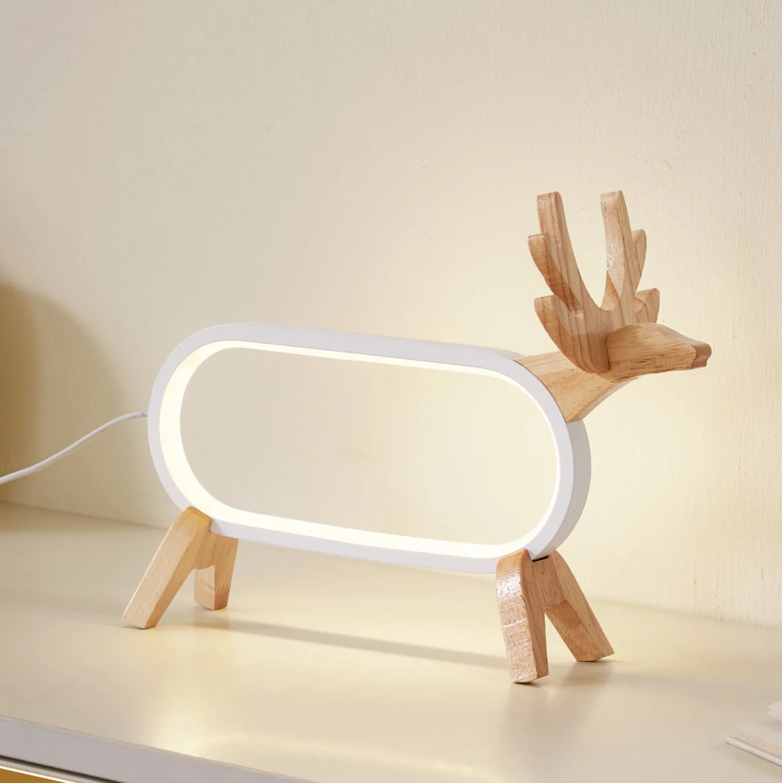 Lindby LED-pöytävalaisin Hirvi, valkoinen, puu, 31 cm, CCT, himmennettävä