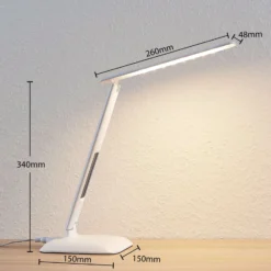 Lindby LED-pöytävalaisin Ludmilla, korkeus 34 cm, valkoinen, display