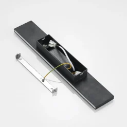 Lindby LED-seinävalaisin Ignazia, 47cm, musta, metalli, ylös/alasvalo