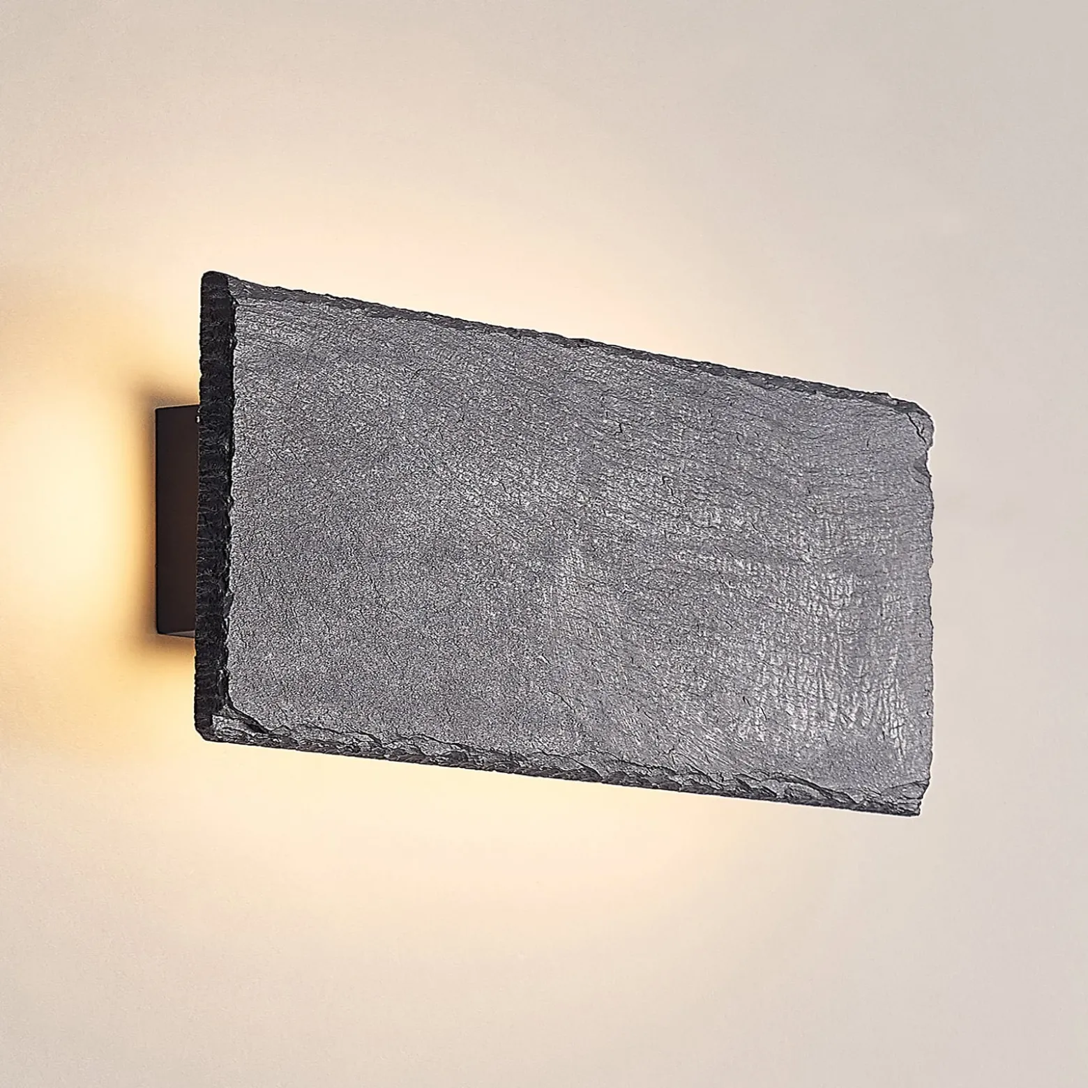 Lindby LED-seinävalaisin Peetu, 22 cm pitkä, liuskekivi, himmennettävä