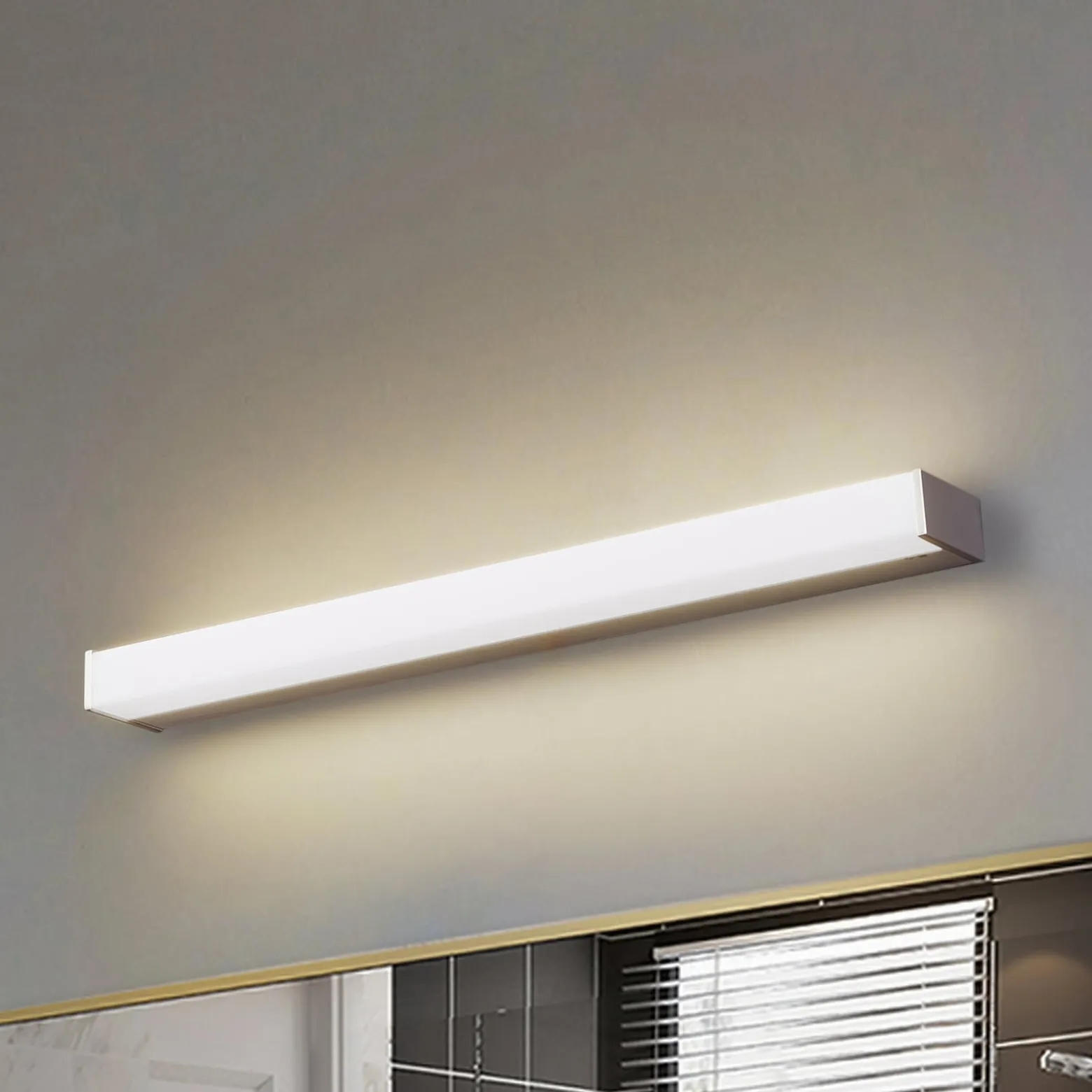Lindby LED-seinävalaisin Philippa, kulmikas, 59 cm, alumiinivärinen, IP44