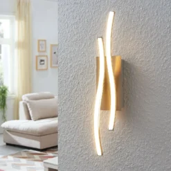 Lindby LED-seinävalaisin Safia, 45 cm, nikkelin värinen, metallia