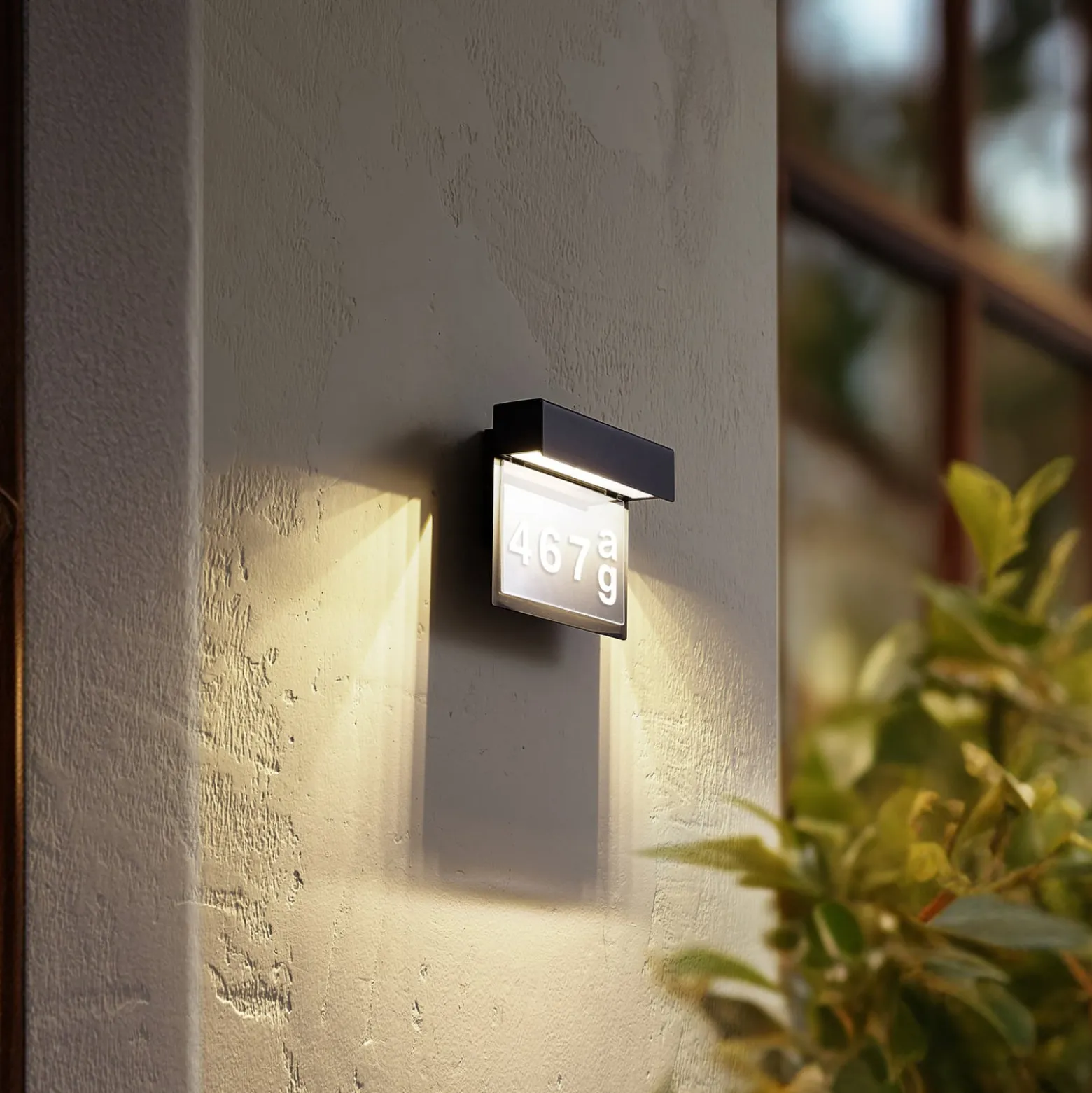 Lindby LED-talonumero-valaisin Antal, antrasiitti, alumiini