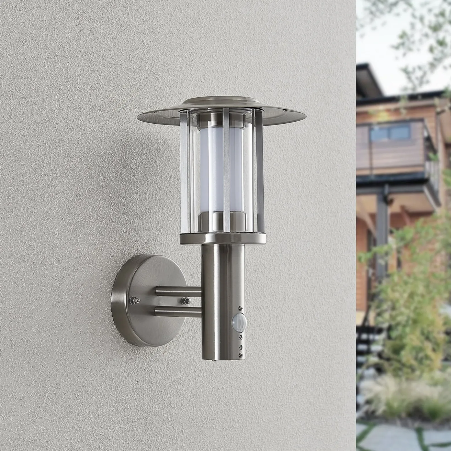 Lindby LED-ulkoseinälamppu Gregory, anturi, ruostumaton teräs, IP44
