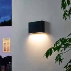 Lindby LED-ulkoseinävalaisin Jarte, 20 cm, alaslaskettu, harmaa, IP65