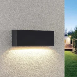 Lindby LED-ulkoseinävalaisin Jarte, 24 cm, alaspäin, harmaa, IP65