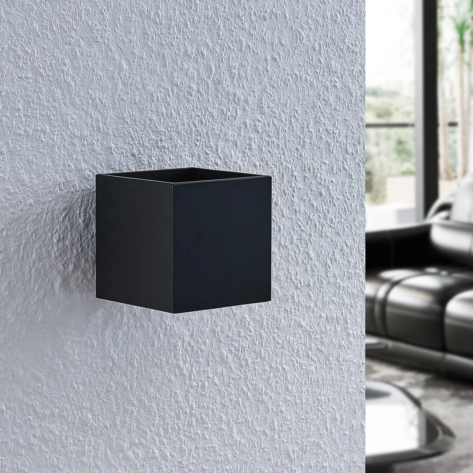 Lindby Mirza alumiiniseinävalaisin kulmikas, musta