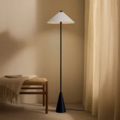 Lindby Norvik lattiavalaisin, korkeus 150 cm, musta/harmaa, metalli