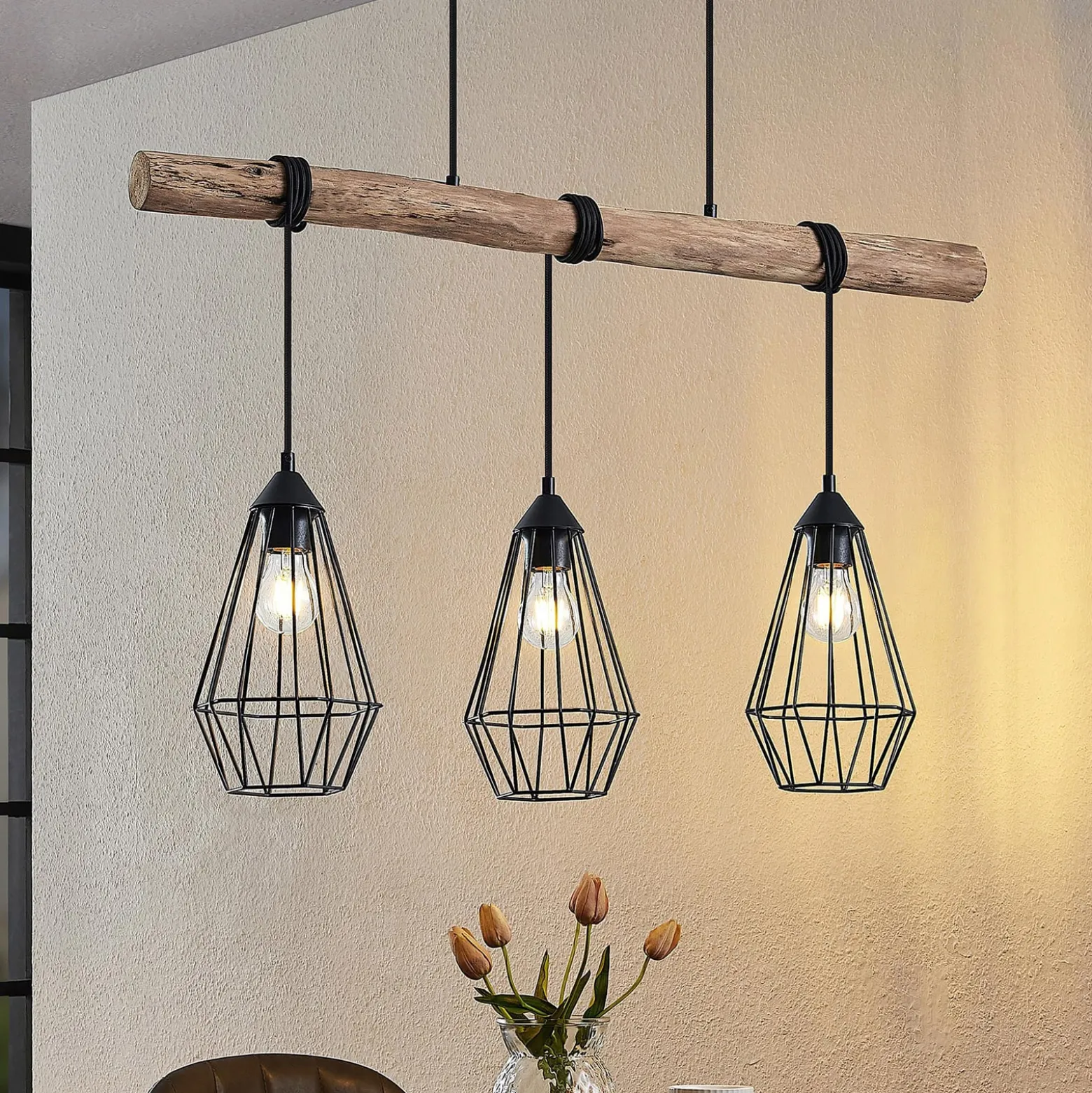 Lindby Riippuvalaisin Eldarion, 90 cm, 3-valo, puu, E27