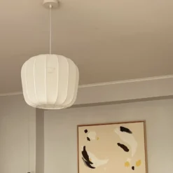 Lindby Riippuvalaisin Helin, valkoinen, Ø 35 cm, kangasta
