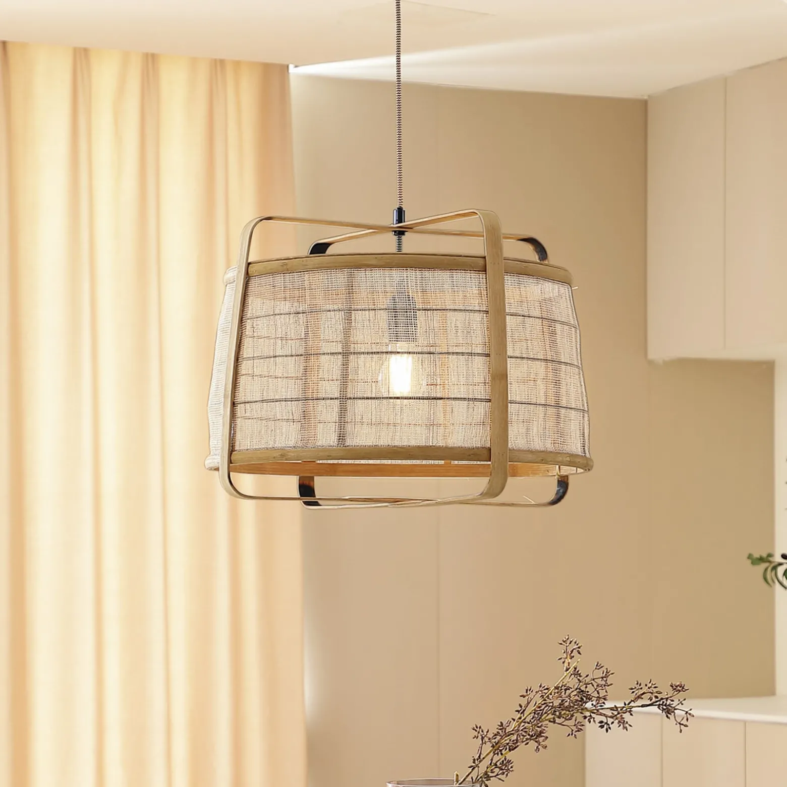 Lindby Riippuvalaisin Liriana, bambu, rauta, Ø 45 cm, E27