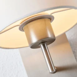 Lindby seinävalaisin Camilo, nikkelin värinen, LED-lukuvalo, 28 cm