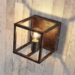 Lindby seinävalaisin Emin, leveys 18 cm, ruosteenvärinen, metallia