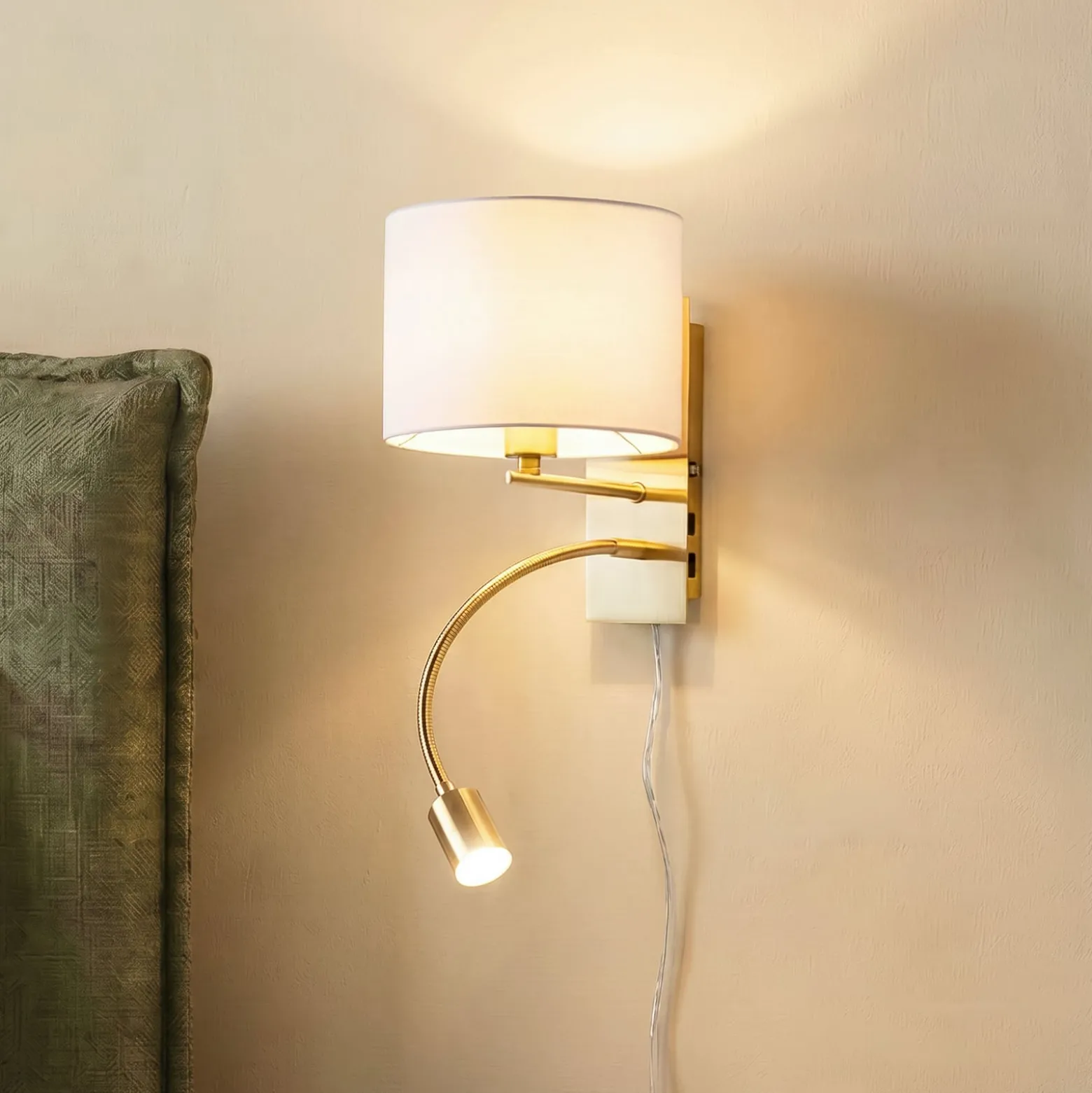 Lindby seinävalaisin Florens, messinki, LED-lukulamppu, 23,5 cm