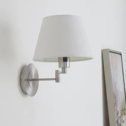 Lindby seinävalaisin Pola, 30 cm, nikkeli, ulosvedettävä, tekstiili